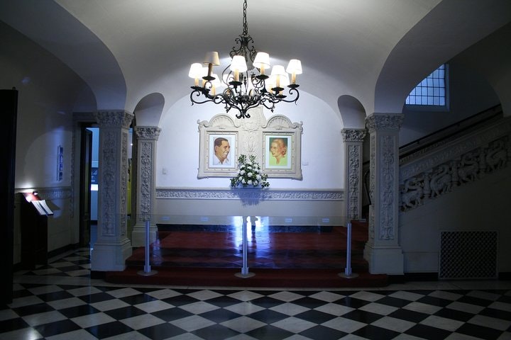 Personalities of Buenos Aires: The Lives of Evita and Borges - imagen #2