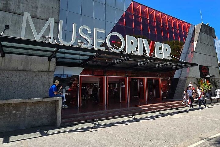 Two Stadiums, One Passion: Boca vs. River Tour Experience - imagen #9