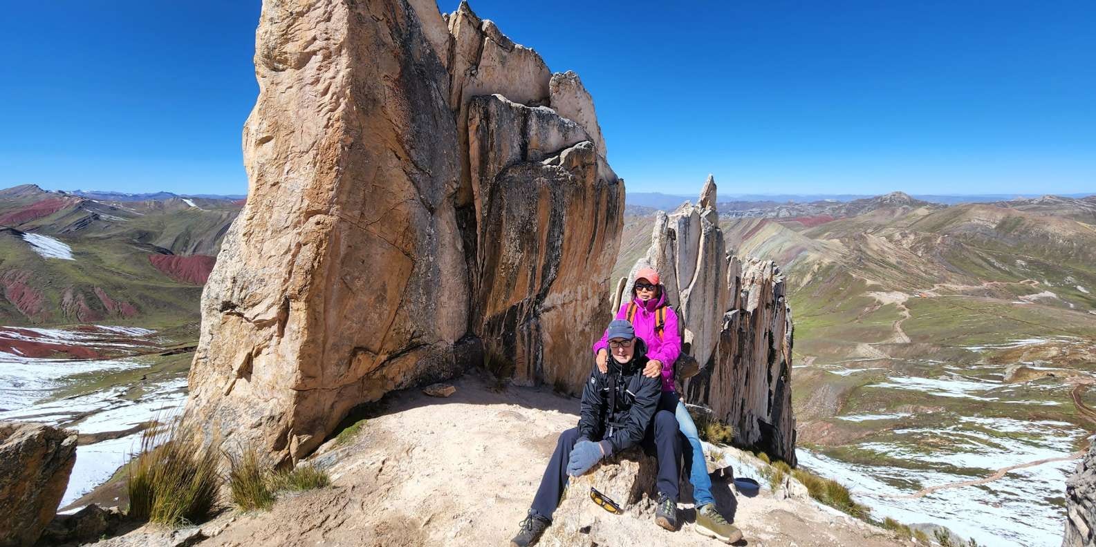 Cus-12 : Palcoyo - Explore Rainbow Mountains  Secret Sister - imagen #7