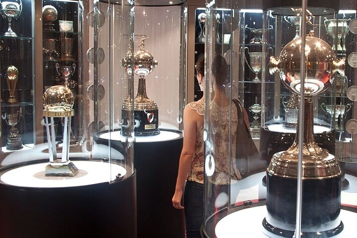 Two Stadiums, One Passion: Boca vs. River Tour Experience - imagen #8