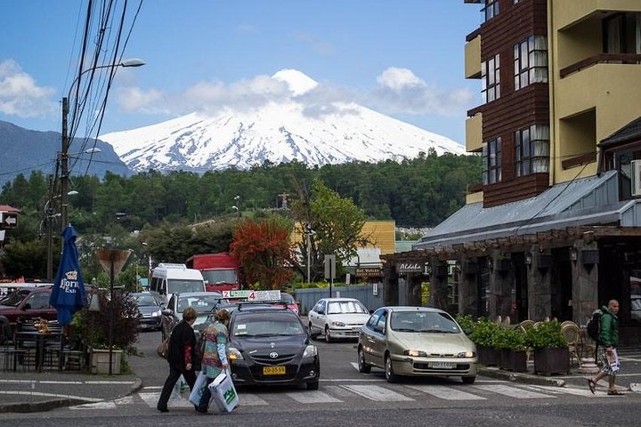 Crossing Pucón and Villarrica Volcano from San Martín de Los Andes - imagen #5