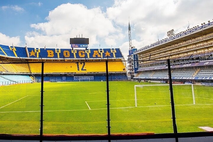 Two Stadiums, One Passion: Boca vs. River Tour Experience - imagen #10