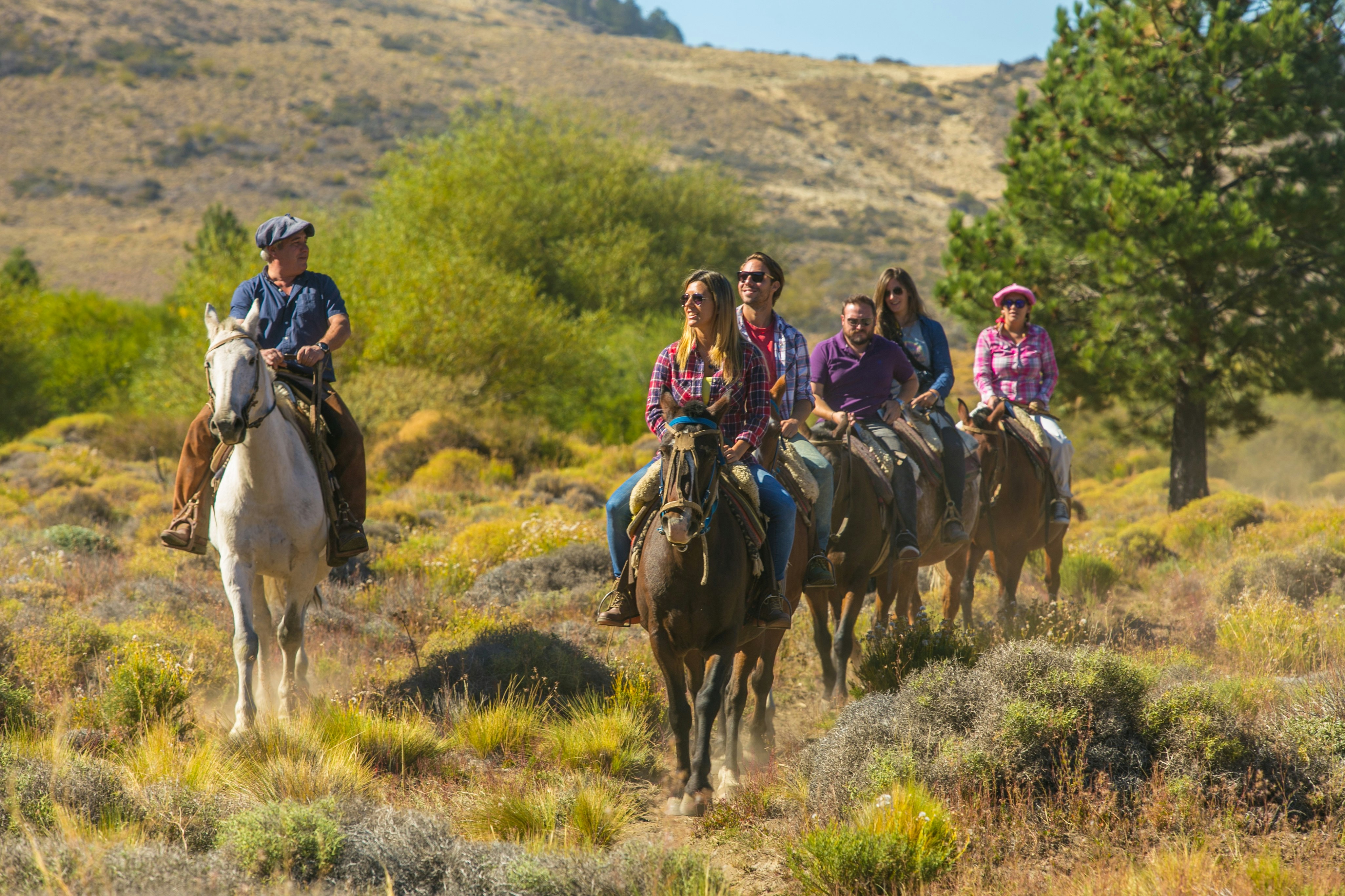 Bariloche Horseback Riding Tour with Traditional Argentine Asado - imagen #8