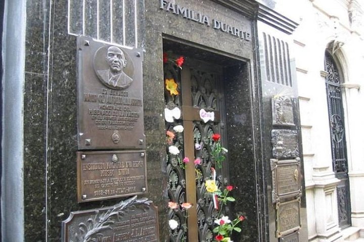 Personalities of Buenos Aires: The Lives of Evita and Borges - imagen #7