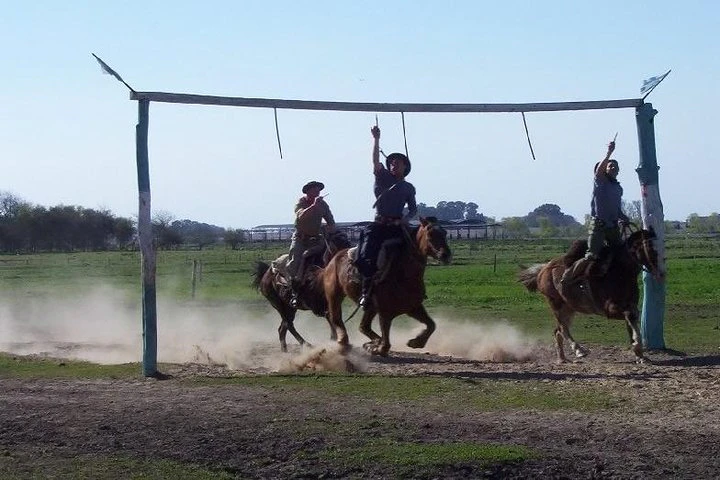 Gaucho Party in Estancia - Day Ranch Gaucho Barbeque - imagen #5