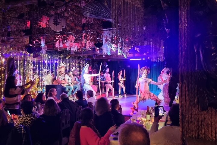 Dinner at a Typical Chilean Restaurant with a Traditional Dance Show in Santiago - imagen #4