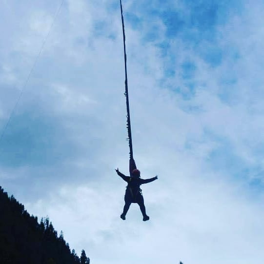 Cus-17 : Slingshot Launch - Gravity Defying like Superman - imagen #3