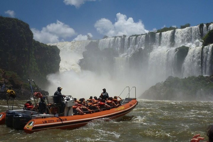 Iguazu Falls: Argentinian Side with Boat Ride - Jungle-truck and Train - imagen #5