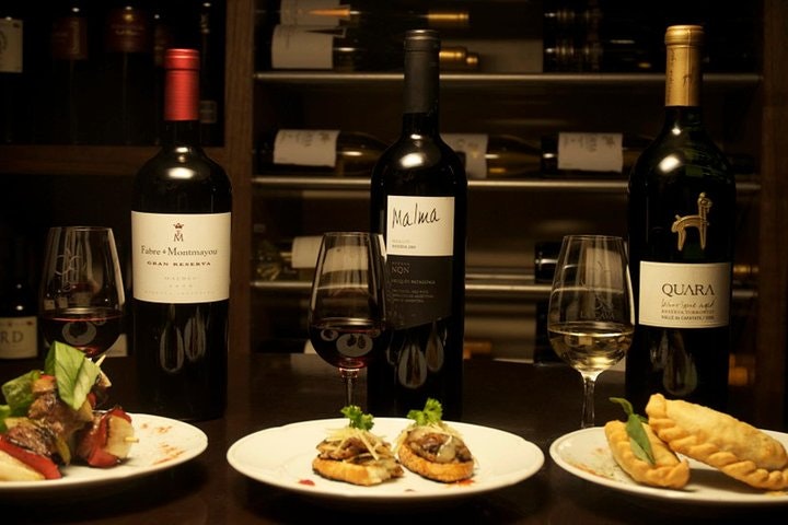 Wine Tasting in Buenos Aires with Tapas - imagen #3