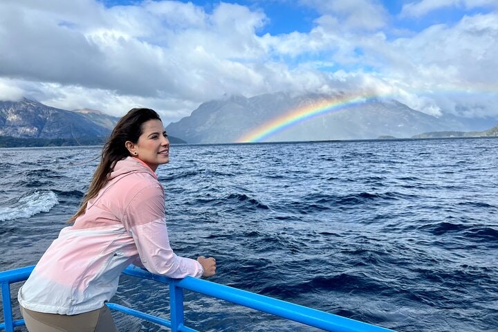 Nahuel Huapi Lake Cruise with Victoria Island and Arrayan Forest Walk - imagen #10